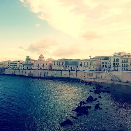 L'approdo Delle Sirene Syracuse