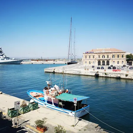 L'approdo Delle Sirene Syracuse
