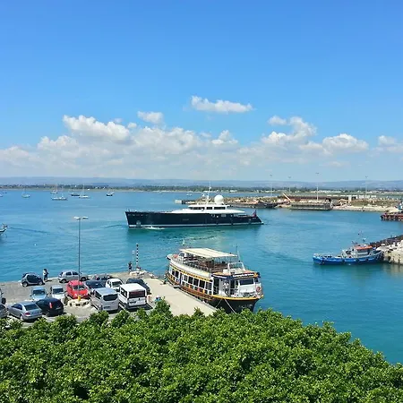 Nocleg ze śniadaniem L'approdo Delle Sirene 3*
